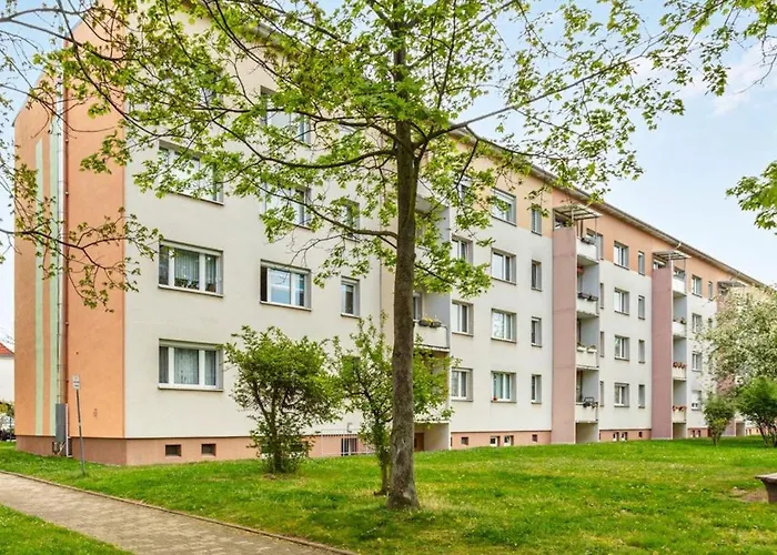 Wunderschoene Am Auch Fuer Familien Appartement Zwenkau